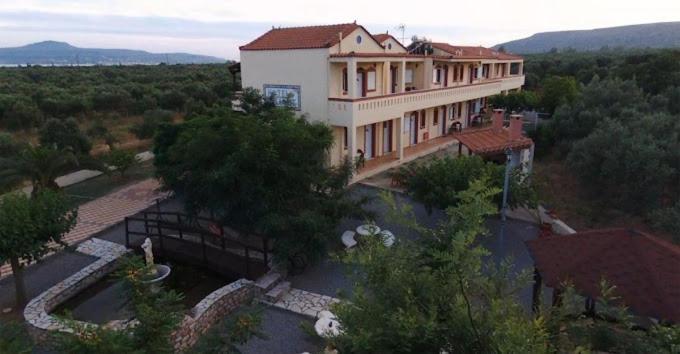 Hotel Takis Agios Georgios  エクステリア 写真